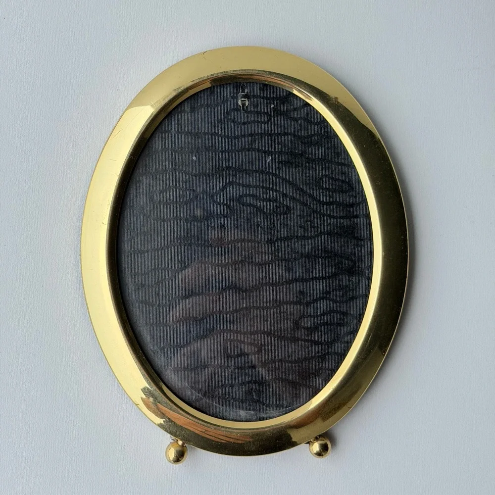 Vintage Brass Oval Picture Frame Gold 5x7 Old World MCM Gallery Art Deco